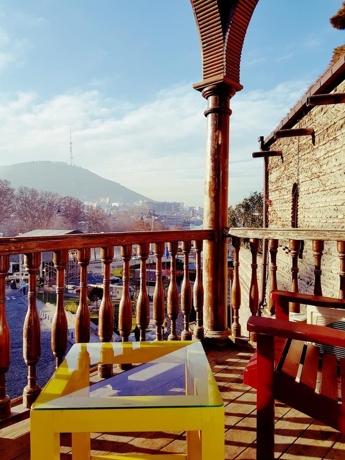 Tiflis Metekhi Hotel Exterior photo