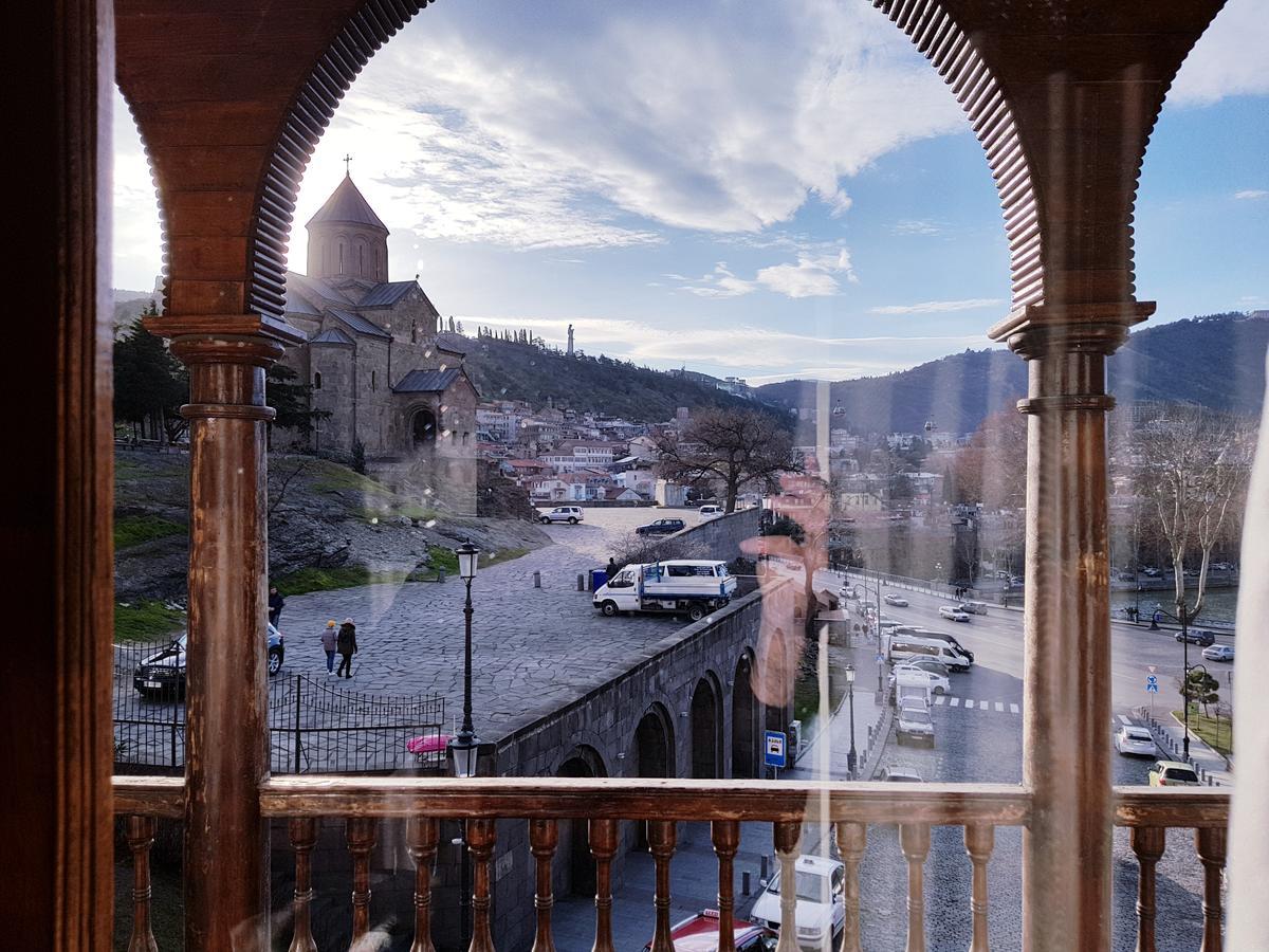 Tiflis Metekhi Hotel Exterior photo