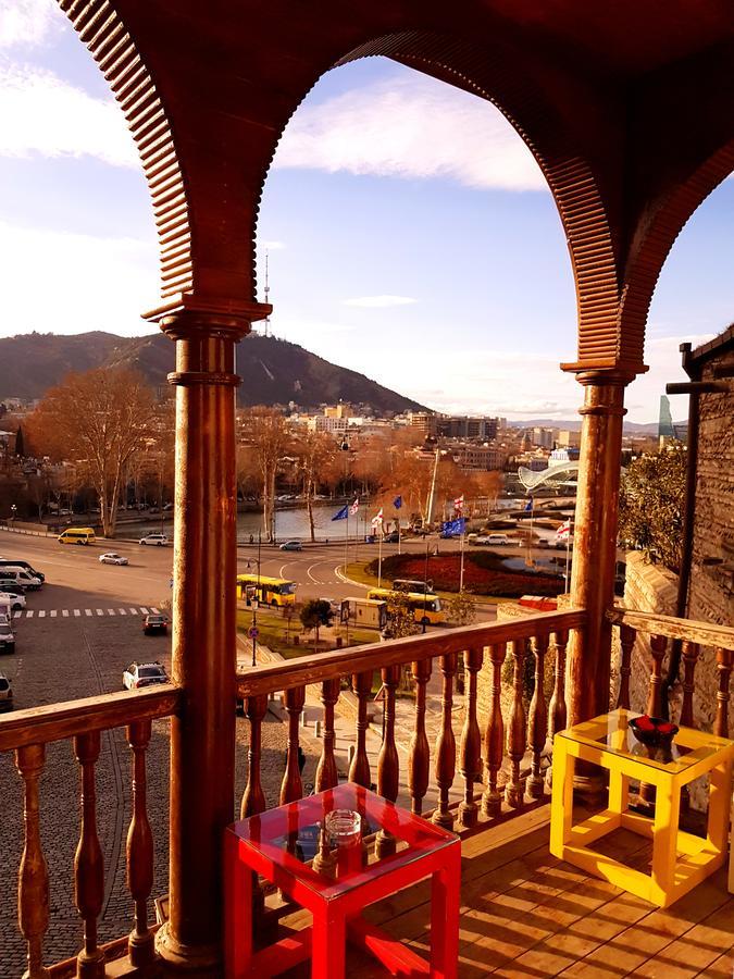 Tiflis Metekhi Hotel Exterior photo